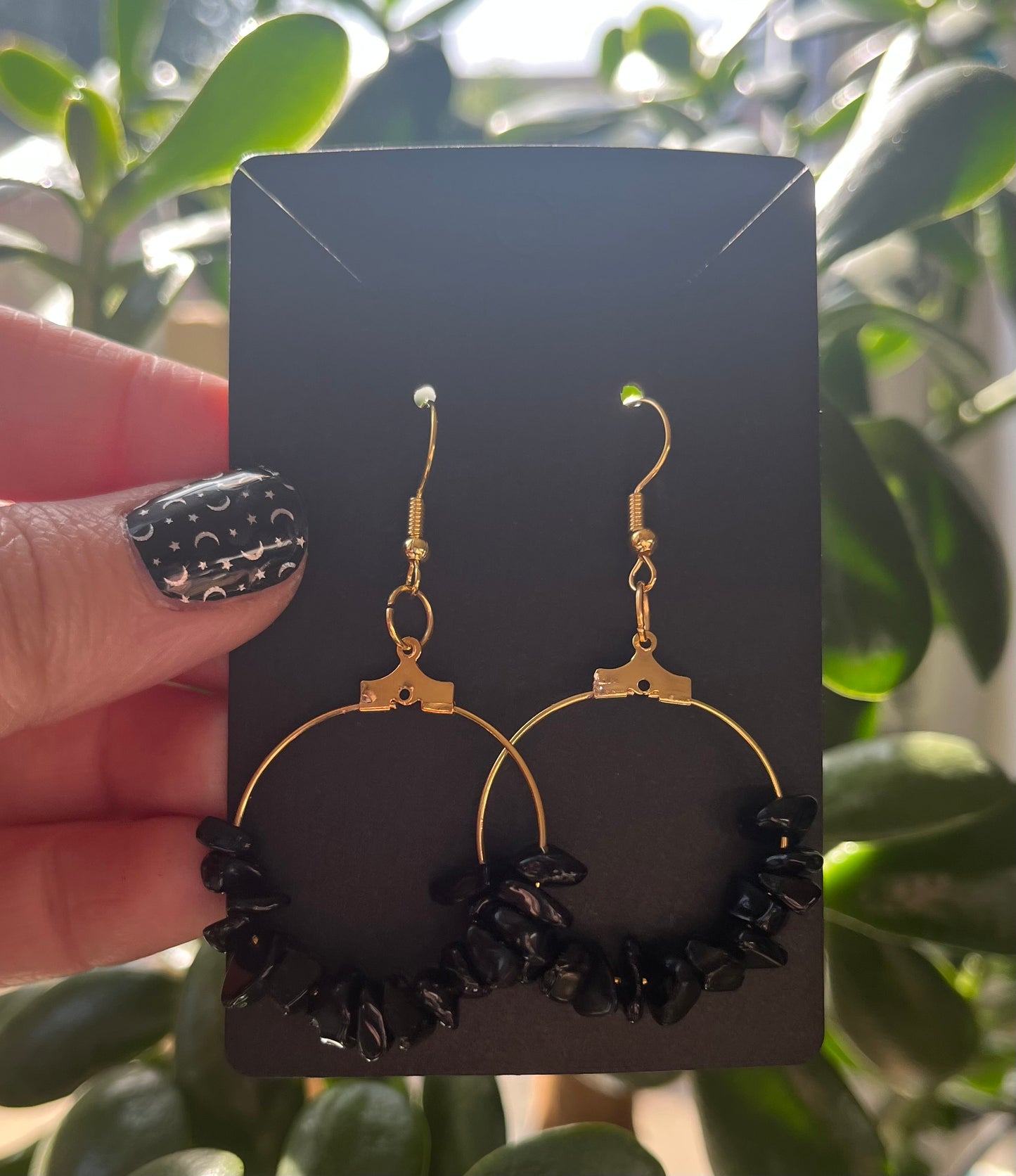 Crystal Chip Hoop Earrings (gold)