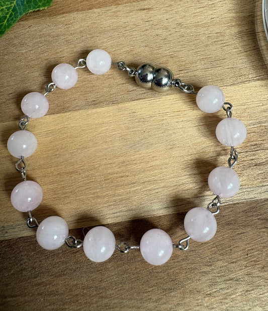 ✨ Rose Quartz Beaded Bracelet with Magnetic Clasp