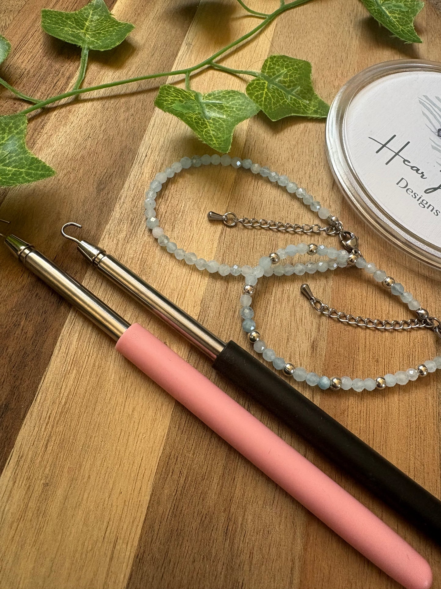✨ Bracelet Fastening Tool – Effortless, Independent Jewellery Wear