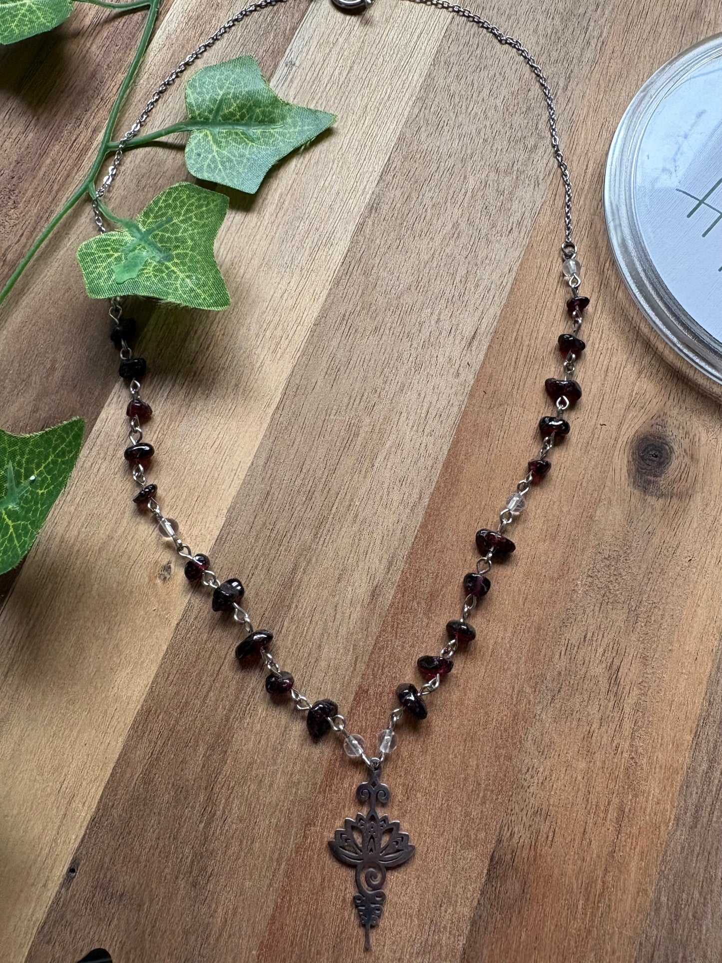✨ Easy-Fasten Garnet and Clear Quartz Lotus Necklace with Toggle Clasp