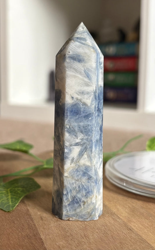 Blue Kyanite Crystal Tower – 9 cm