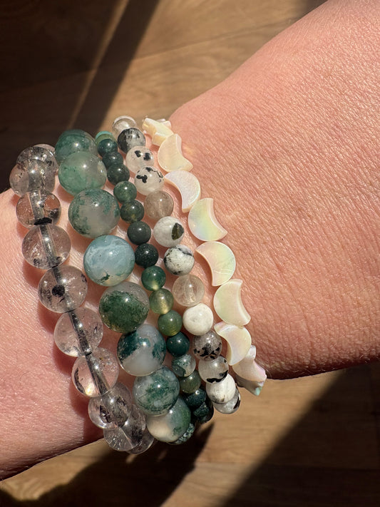 Mother of Pearl Moon Bracelet