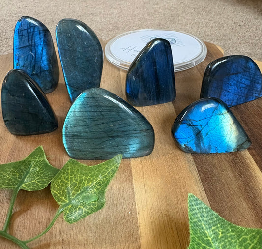 Small Labradorite Freeforms with Blue Flash – Premium Quality from Madagascar