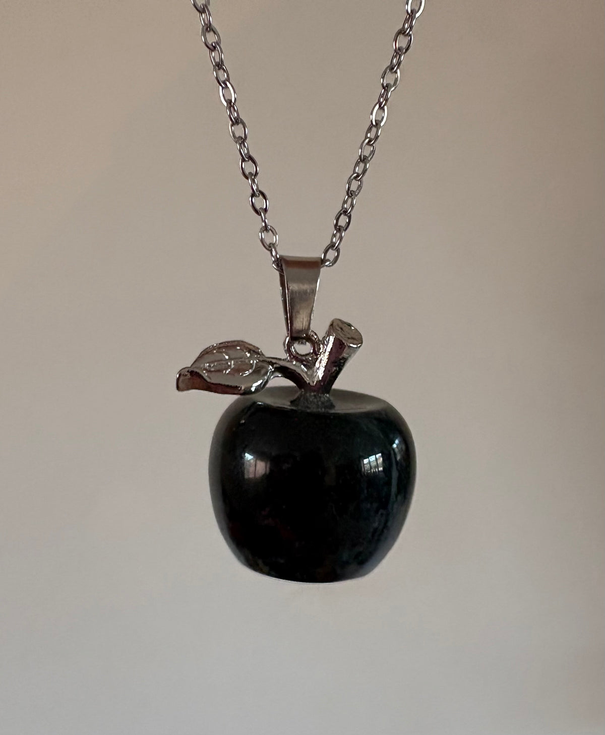 Crystal Apple Pendant – Lepidolite or Moss Agate